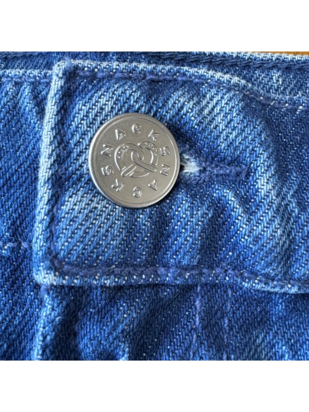 MOTHER Fun Dip Micro Mini Denim Skirt Womens 25 NWT Raw Hem Snap Crackle Pop NEW - Picture 3 of 16